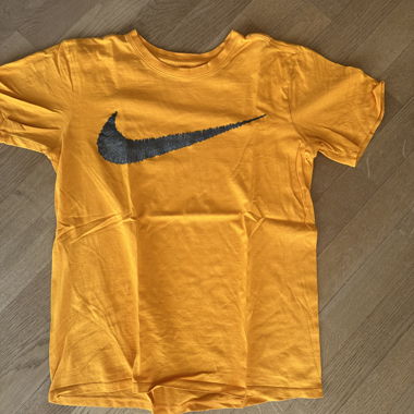 Nike T-Shirt