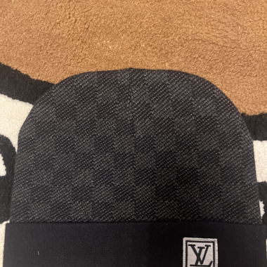 Lv hat 
