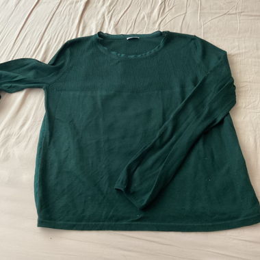 Pull vert à manches longues