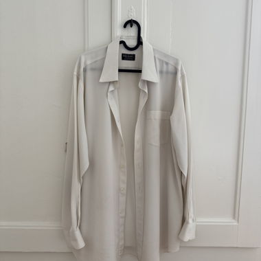 White shirt with silk effect