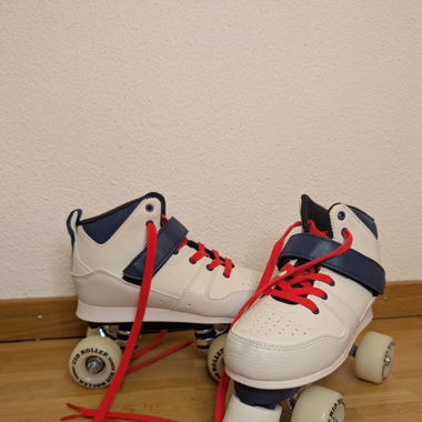 Rollschuhe in Sneakers 
