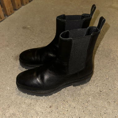 Leather ankle boots
