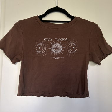 T-shirt court marron