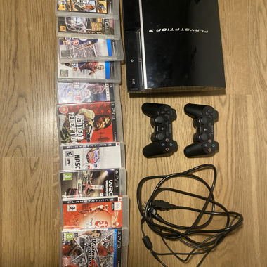 PlayStation 3 completa con 2 controller e 10 giochi