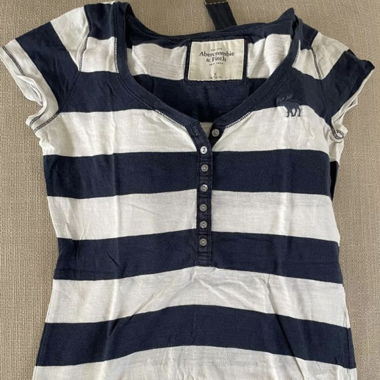 T-shirt Abercrombie and Fitch