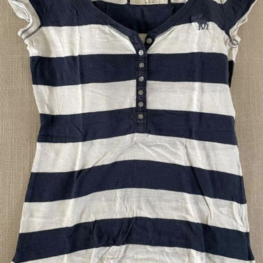 T-shirt Abercrombie and Fitch