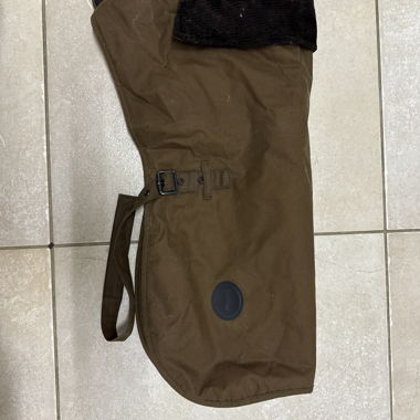 Manteau pour chien Barbour en cire marron