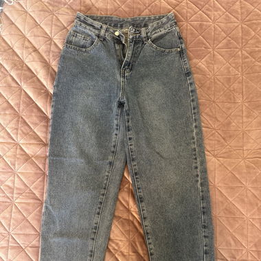 Jeans mit hoher Taille