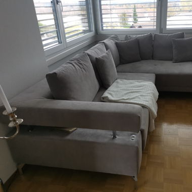 Neuwertiges Bett