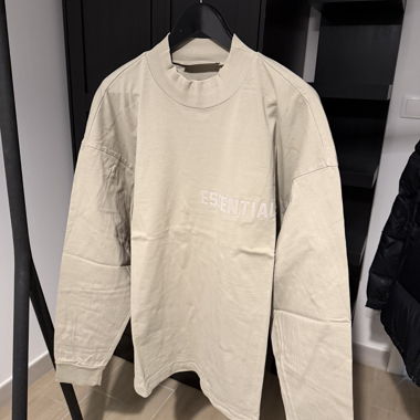Fear of god Essentials Longsleeve T-shirt beige