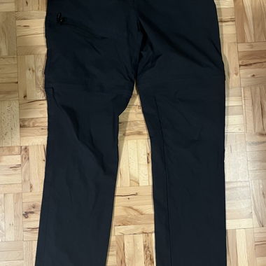 Schwarze Funktionshose