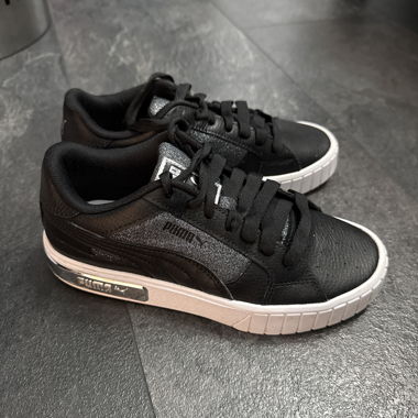 Sneaker Puma nero e bianco