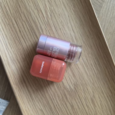 Bâtons blush Huda Beauty & H&M Beauty