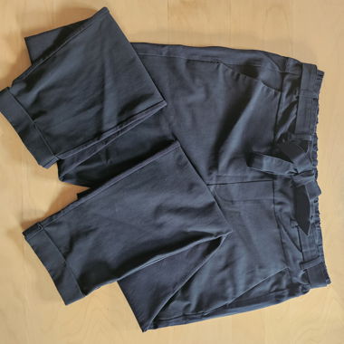 Black trousers