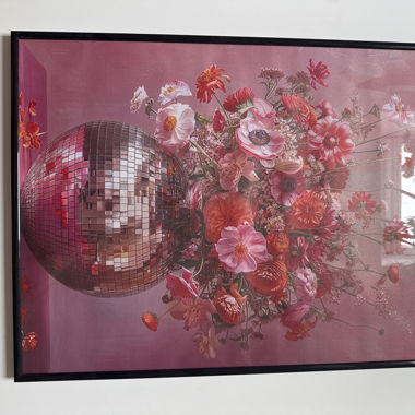 Quadro da parete rosa incorniciato
