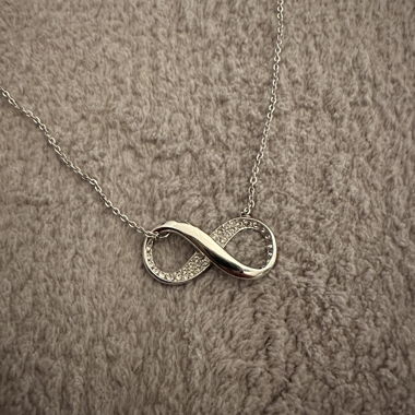 Swarowski Infinity Halskette