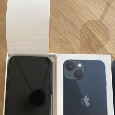 Apple iPhone 13 mini
