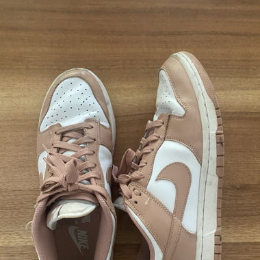 NIKE SCHUHE PINK