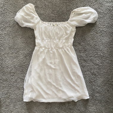 White sleeve mini dress, size 36