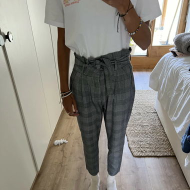 Stoffhose mit Hahnentrittmuster