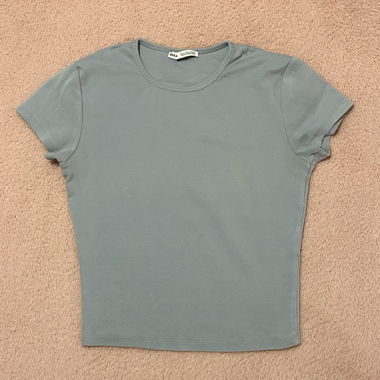 haut bershka bleu pastel
