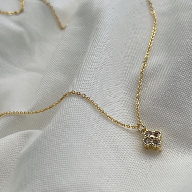Set Clover riservato per Jessica 