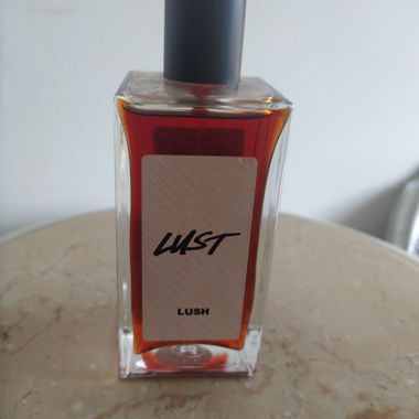 Lush-Parfum