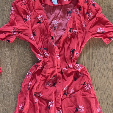 Robe maxi avec boutons et cordons