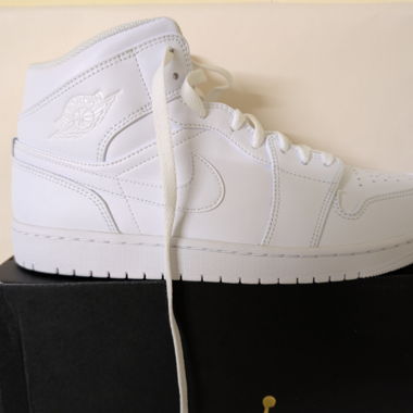 Air Jordan 1 mid