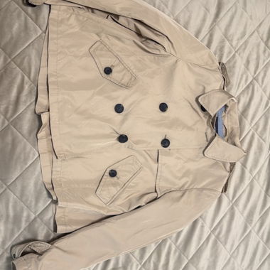 Short beige Zara trench