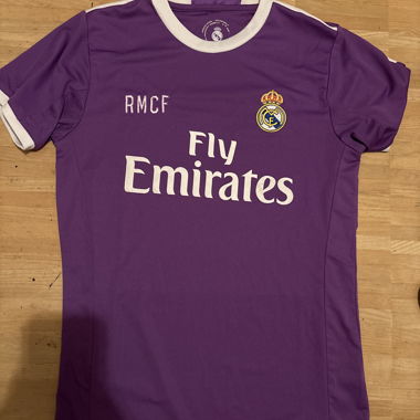 Real Madrid Trikot lila