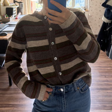 Gestreifter Cardigan mit Knopfleiste