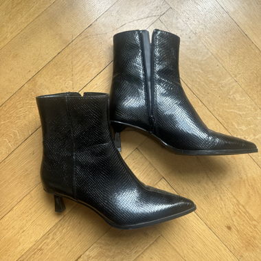 Bottines noires à talon