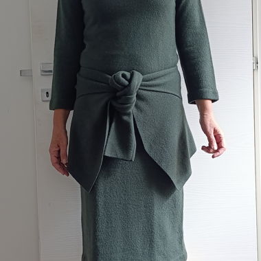 Abito midi in cashmere verde