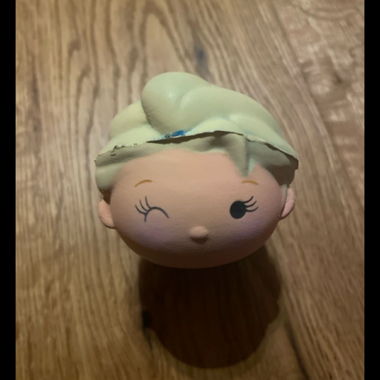Elsa Squishi