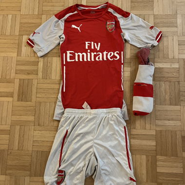 Puma Arsenal football kit