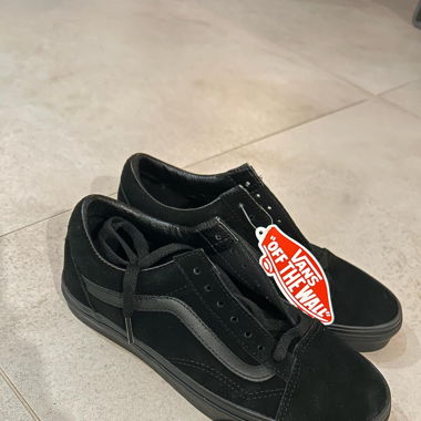 Vans 36.5 noir suede