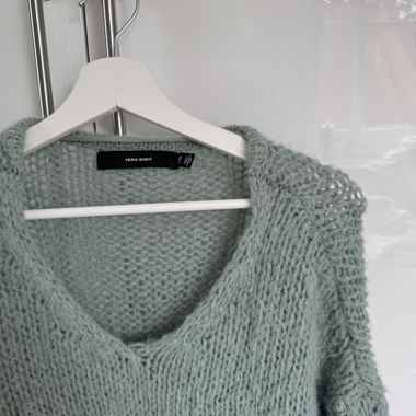 Green loose knit sweater