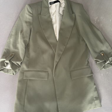 ZARA Blazer in sage green