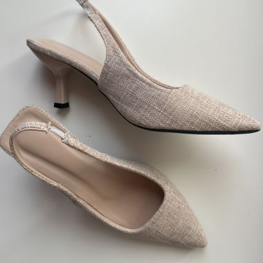 Décolleté slingback beige
