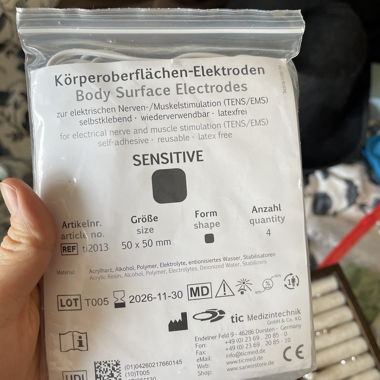 Saneo Gerät mit Elektroden und Bauchgurt
