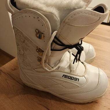 Snowboard Boots weiss 