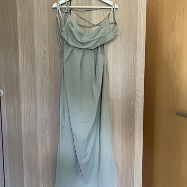 Abendkleid mit Trägern, rückenfrei, von JJsHouse