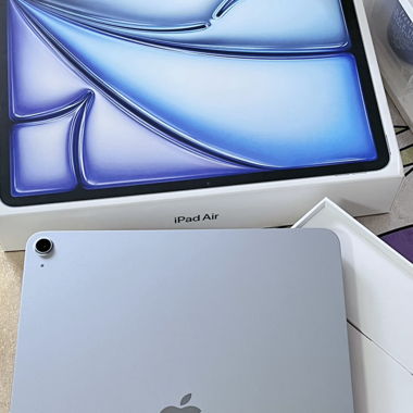 iPad Air Blue
