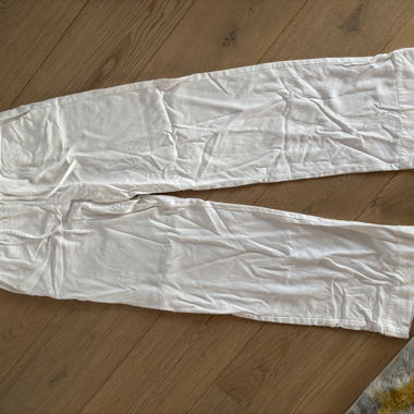 Pantaloni casual bianchi C&A ariosi Taglia 36
