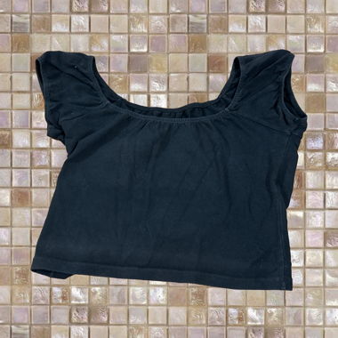 Brandy Melville schwarzes Crop Top