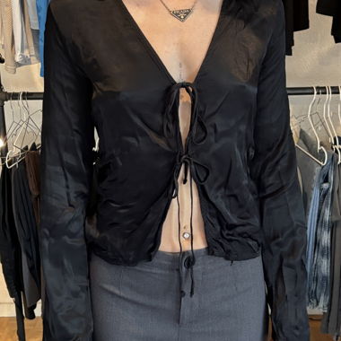 Blusa nera trasparente