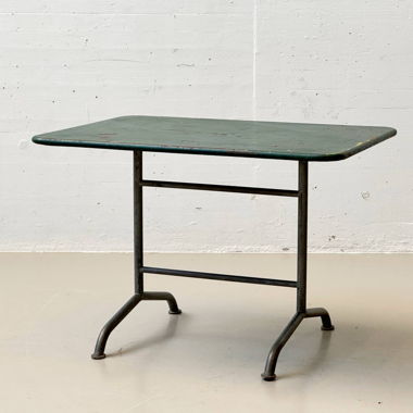 Table de jardin de Max Ernst Haefeli pour Embru, années 50