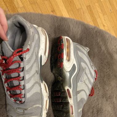 NIKE TNS