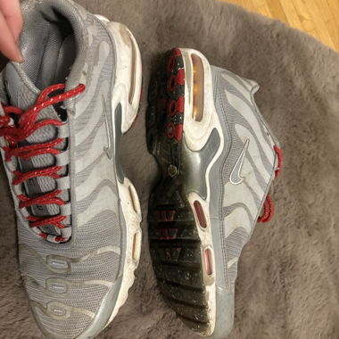 NIKE TNS